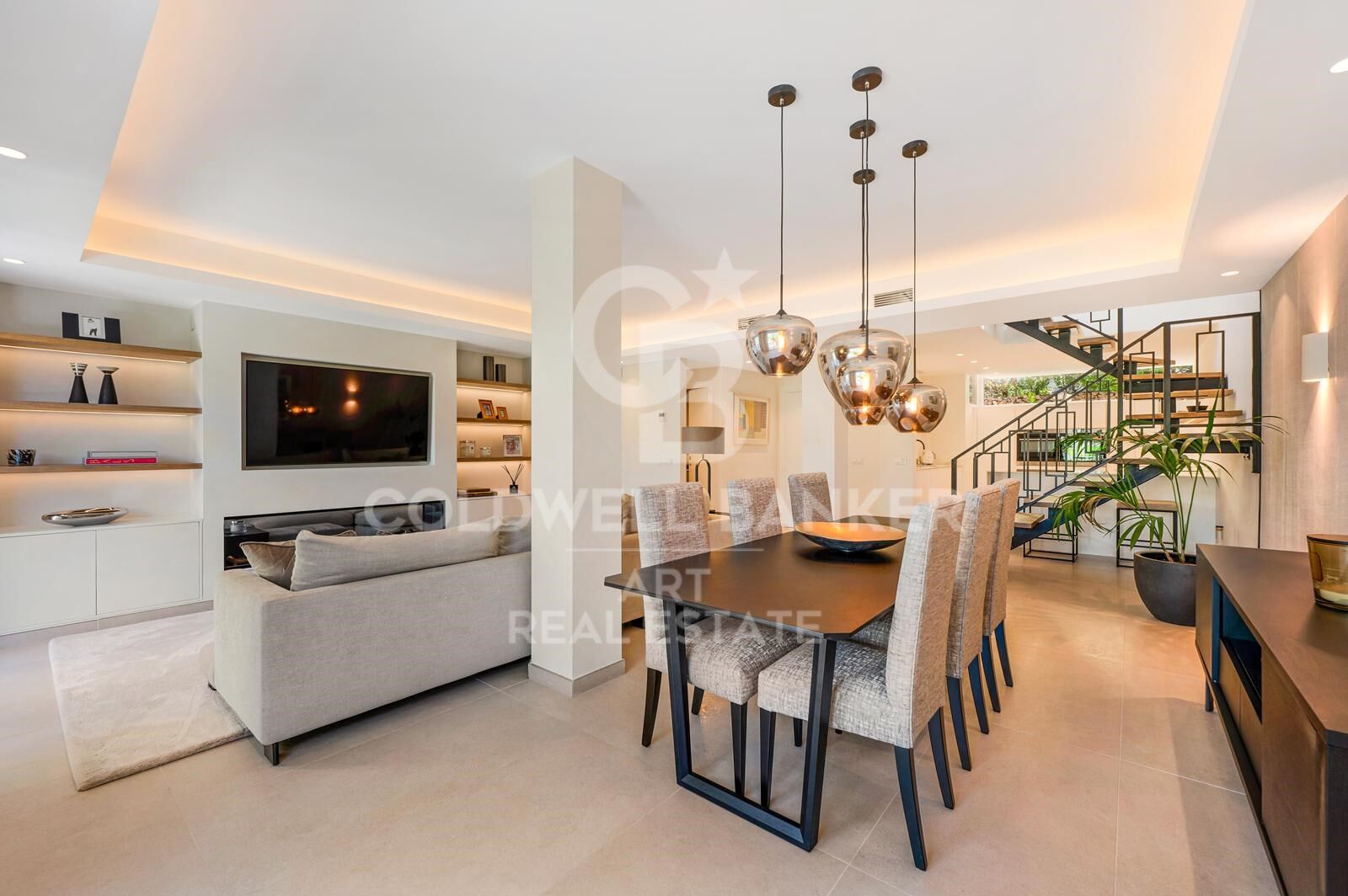 Stylish townhouse with luxury touches and scenic vistas in La Quinta, Benahavís