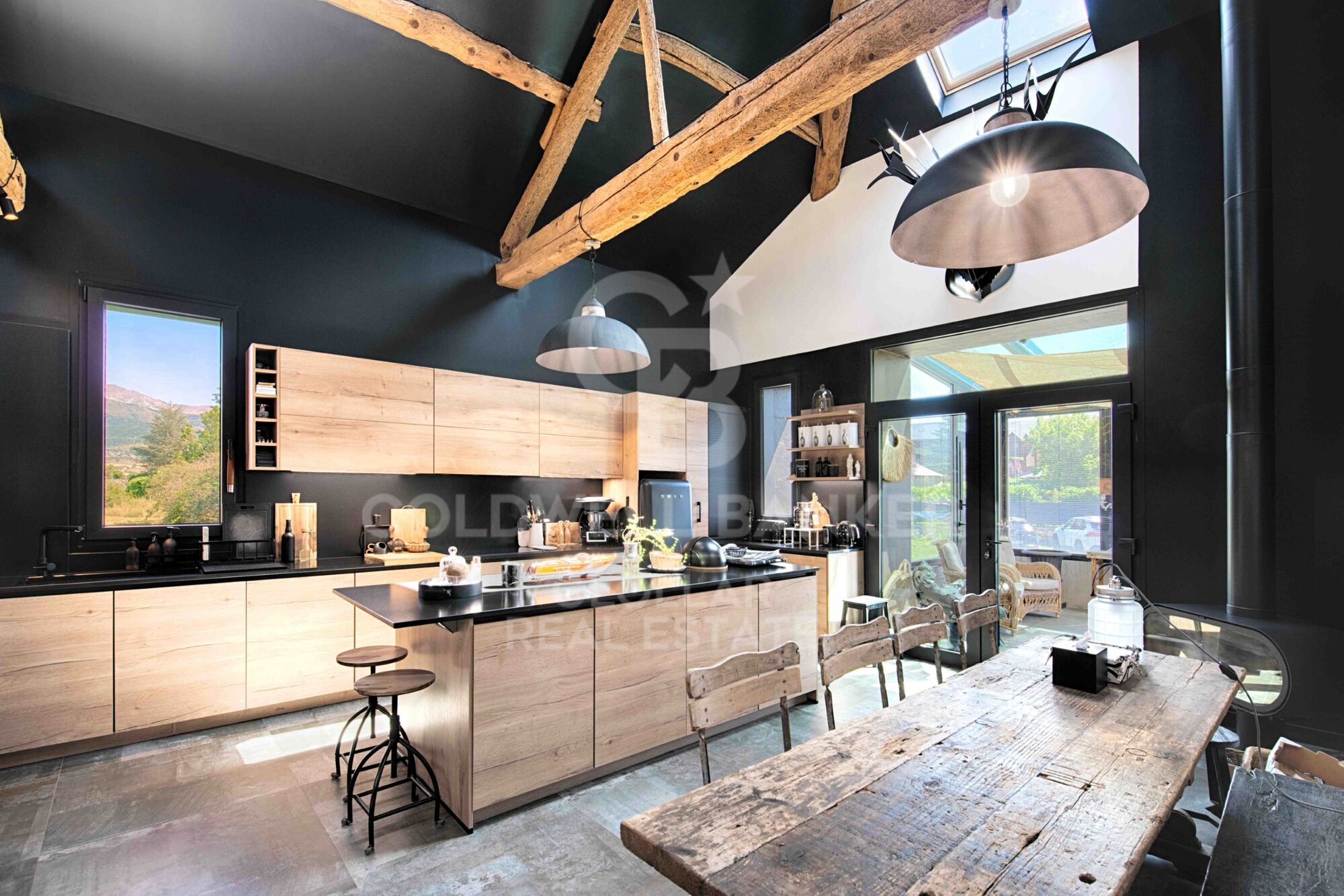 Casa de pueblo con encanto rústico y moderno en Caldégas