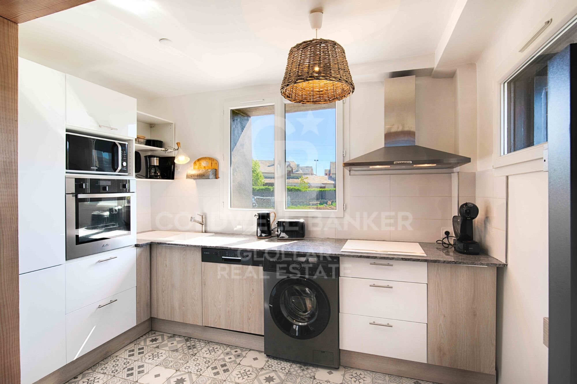 Casa de pueblo con encanto rústico y moderno en Caldégas