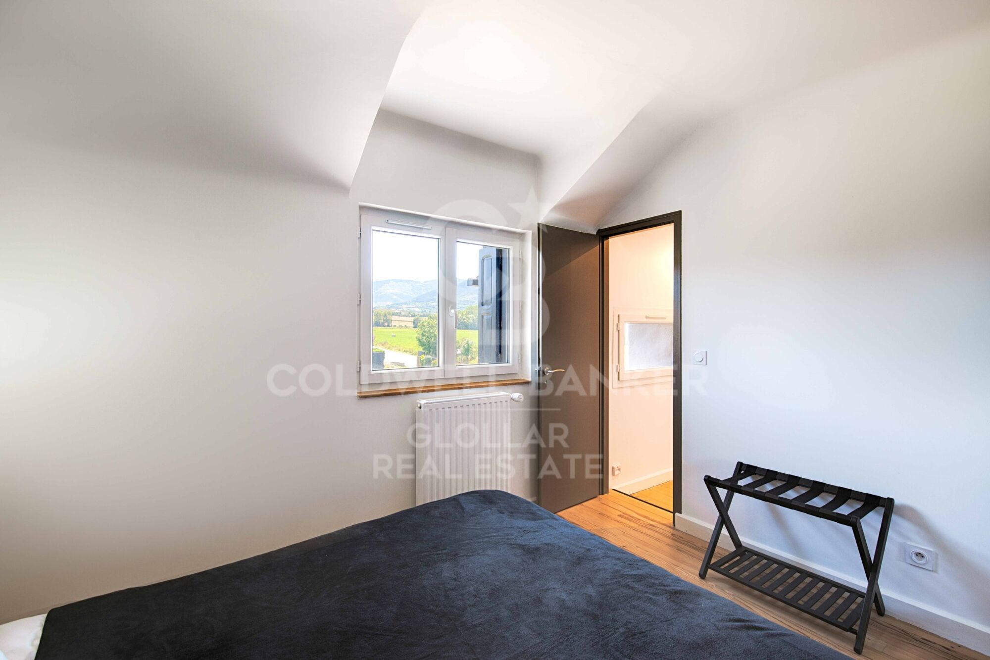 Casa de pueblo con encanto rústico y moderno en Caldégas