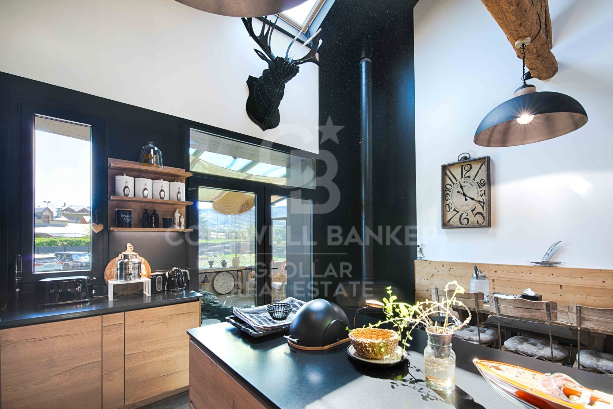 Maison de village au charme rustique et moderne à Caldégas