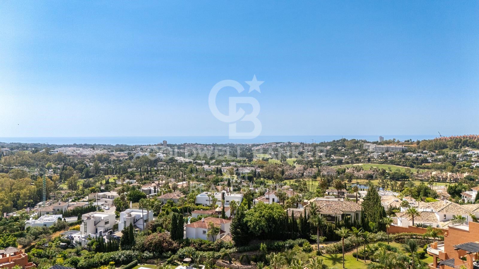Elegant penthouse with panoramic sea views in Nueva Andalucía, Marbella