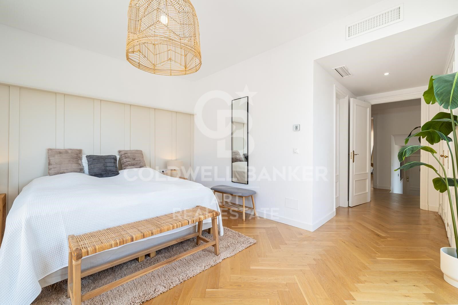 Elegantes Penthouse mit Panoramameerblick in Nueva Andalucía, Marbella