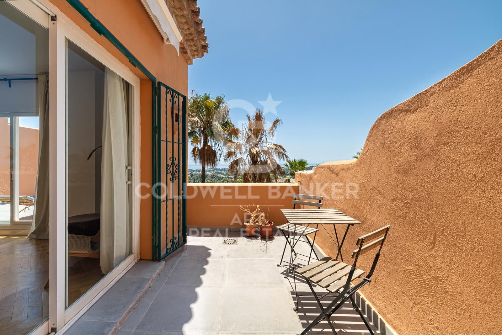 Elegantes Penthouse mit Panoramameerblick in Nueva Andalucía, Marbella