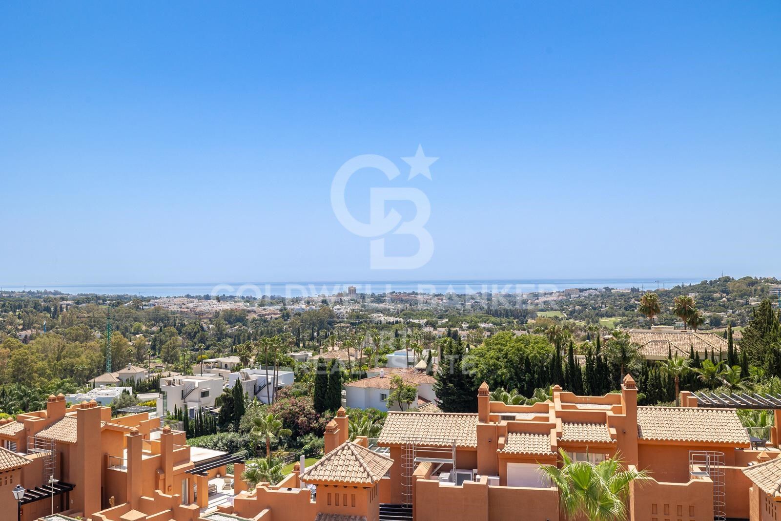 Elegantes Penthouse mit Panoramameerblick in Nueva Andalucía, Marbella