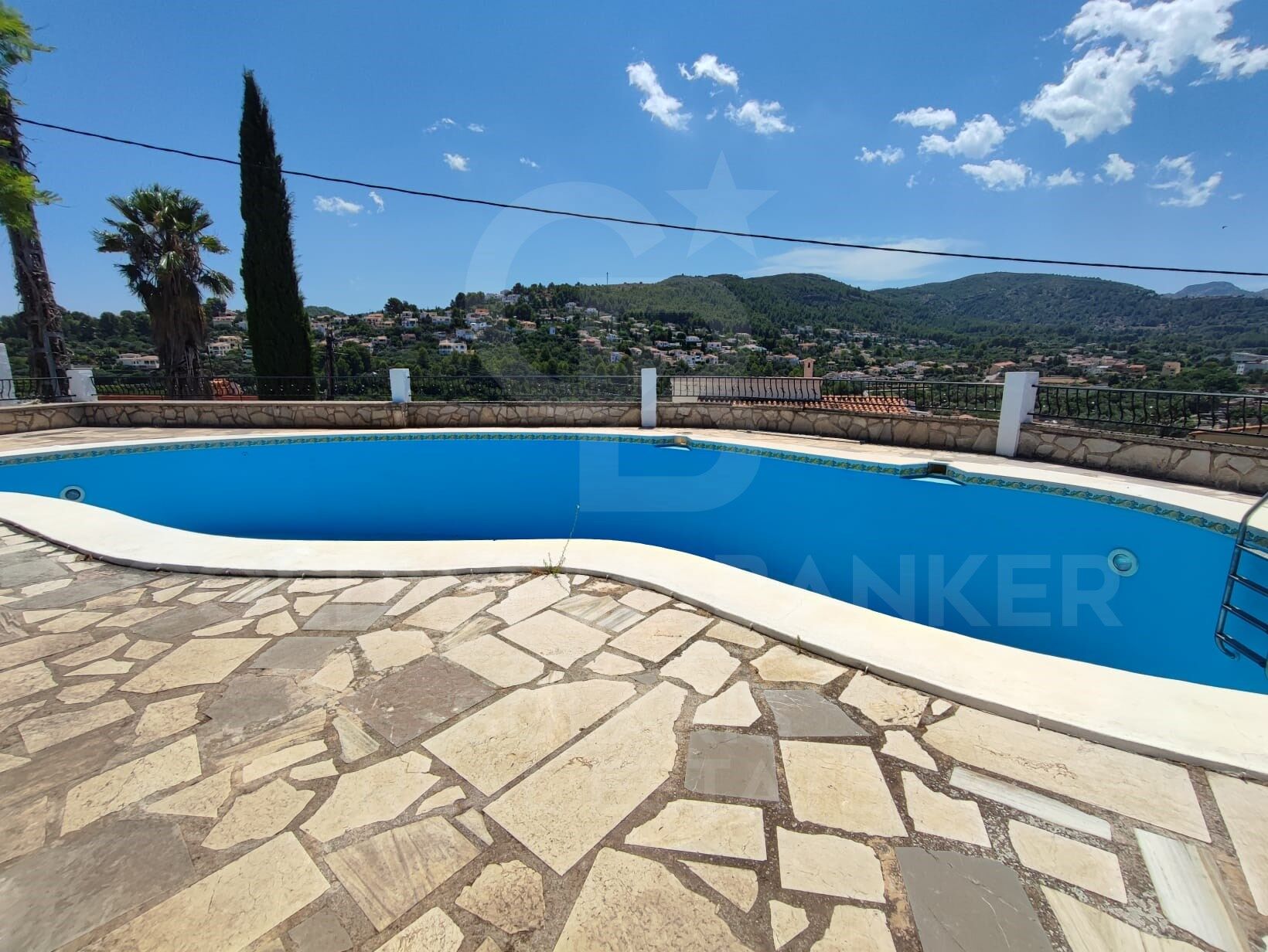 Finca exclusive à Orba avec vue sur la mer et la montagne