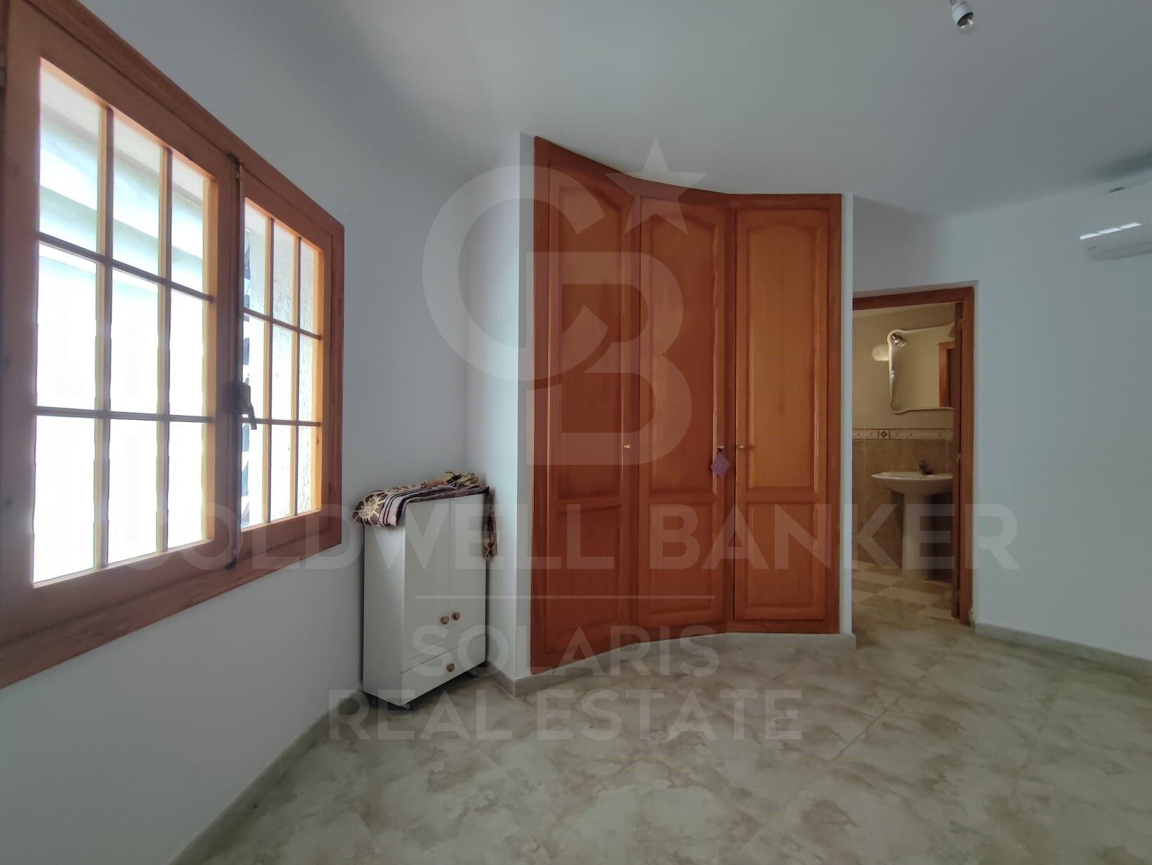 Exclusive finca in Orba with sea and mountain views