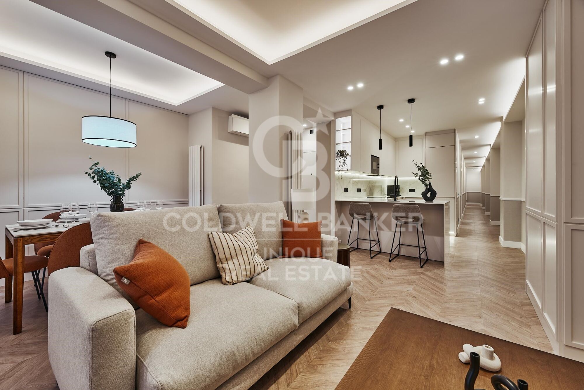 Brand new exterior flat with terrace and balcony in Trafalgar, Madrid