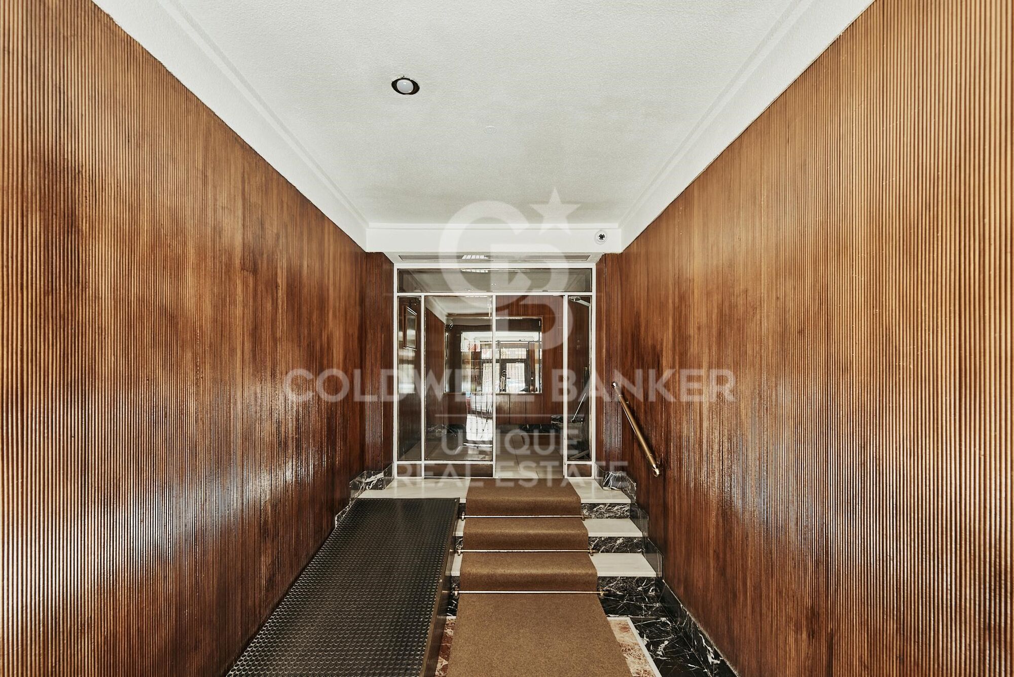 Brand new exterior flat with terrace and balcony in Trafalgar, Madrid