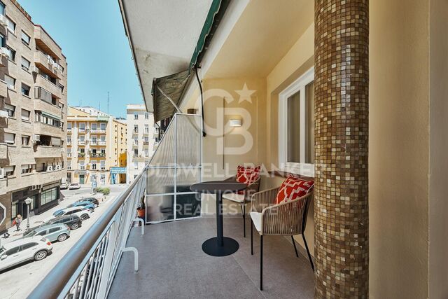 Brandneue Außenwohnung mit Terrasse und Balkon in Trafalgar, Madrid