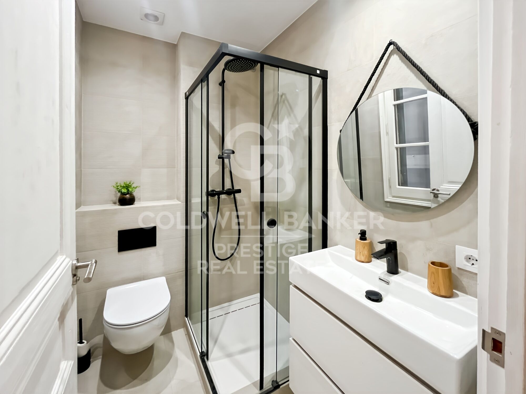 En venta piso reformado en Eixample Derecho con terraza ,Barcelona