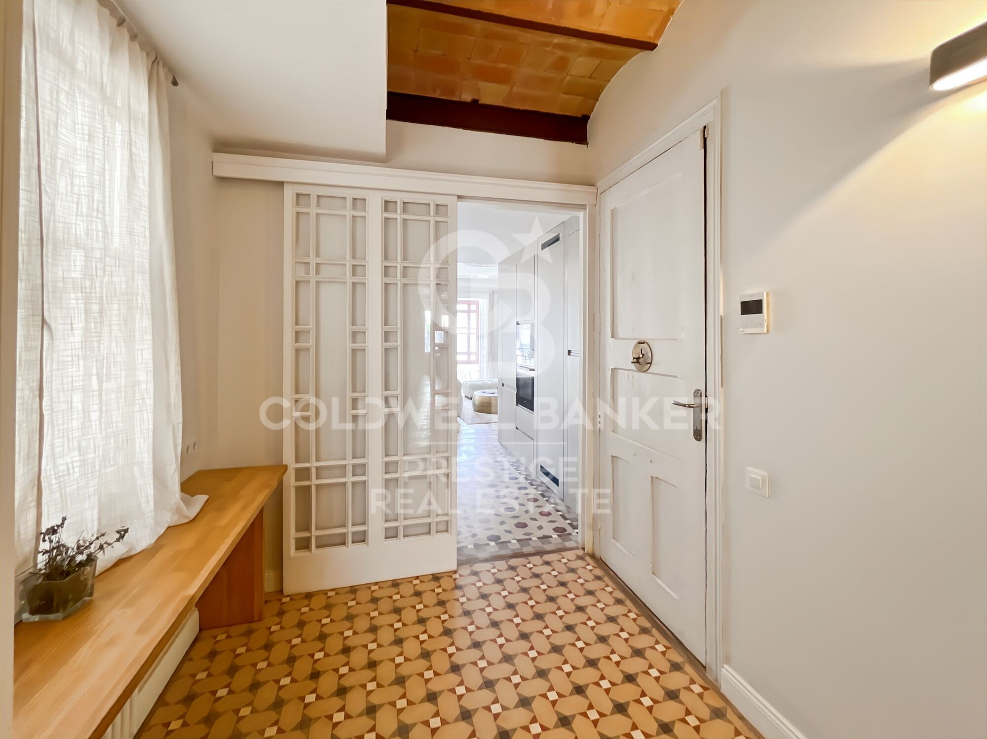 Renovated apartment for sale in Eixample Derecho with terrace,Barcelona