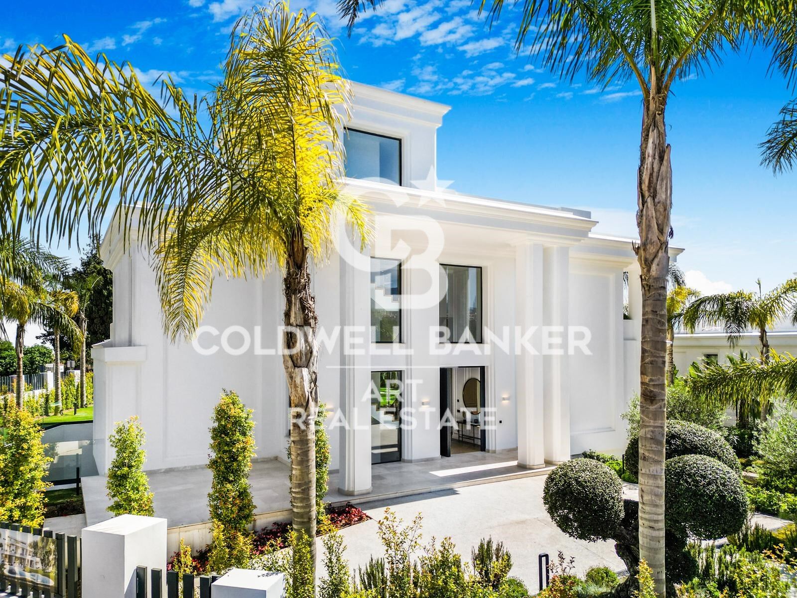 Fantastic villas in Lomas de Marbella Club