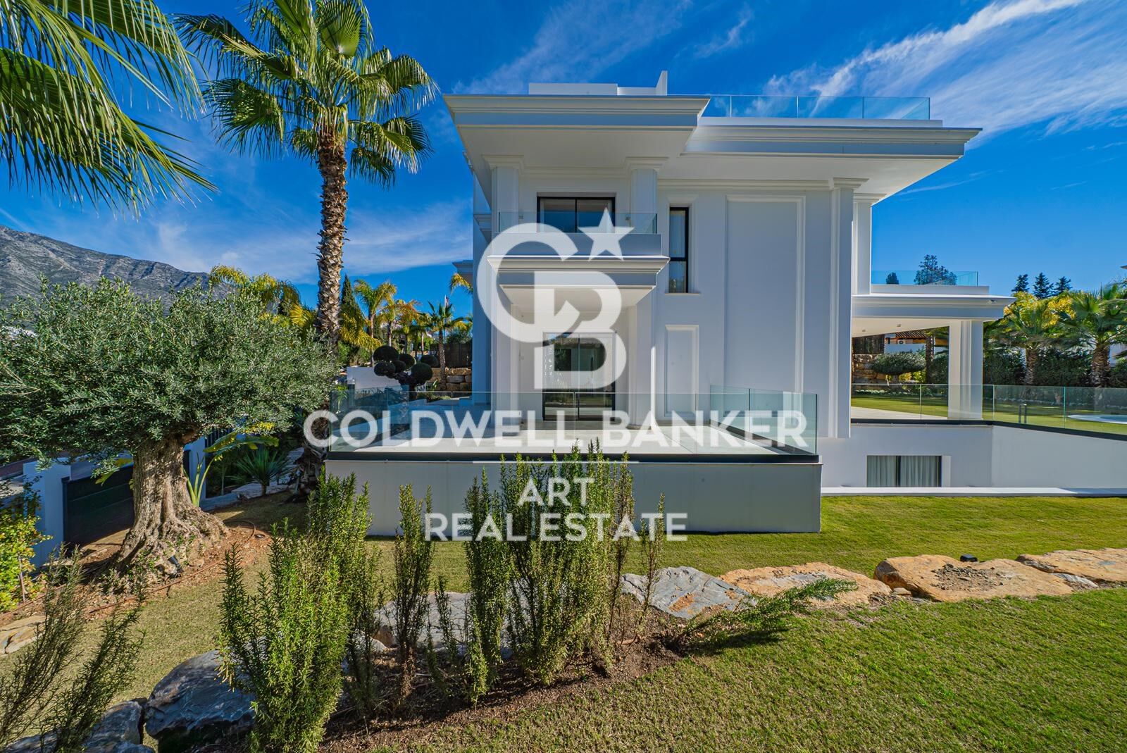 Fantastic villas in Lomas de Marbella Club