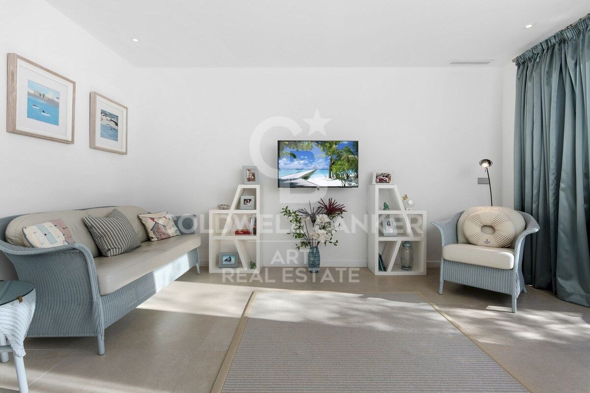 Elegant hillside villa with panoramic sea views in El Herrojo, La Quinta, Benahavís