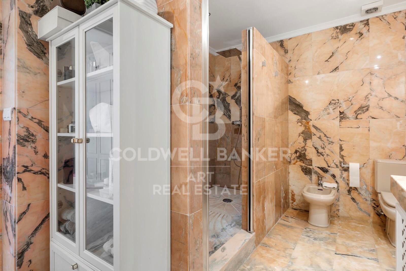 Elegante apartamento de 3 dormitorios a un paso de Puerto Banús
