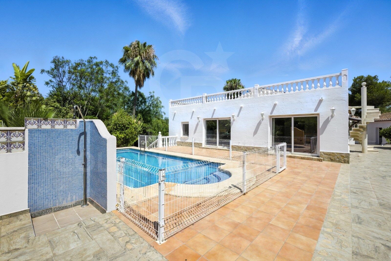 Spacious Renovated Villa with Separate Apartment, Pool, Solar Power & Fruit Garden