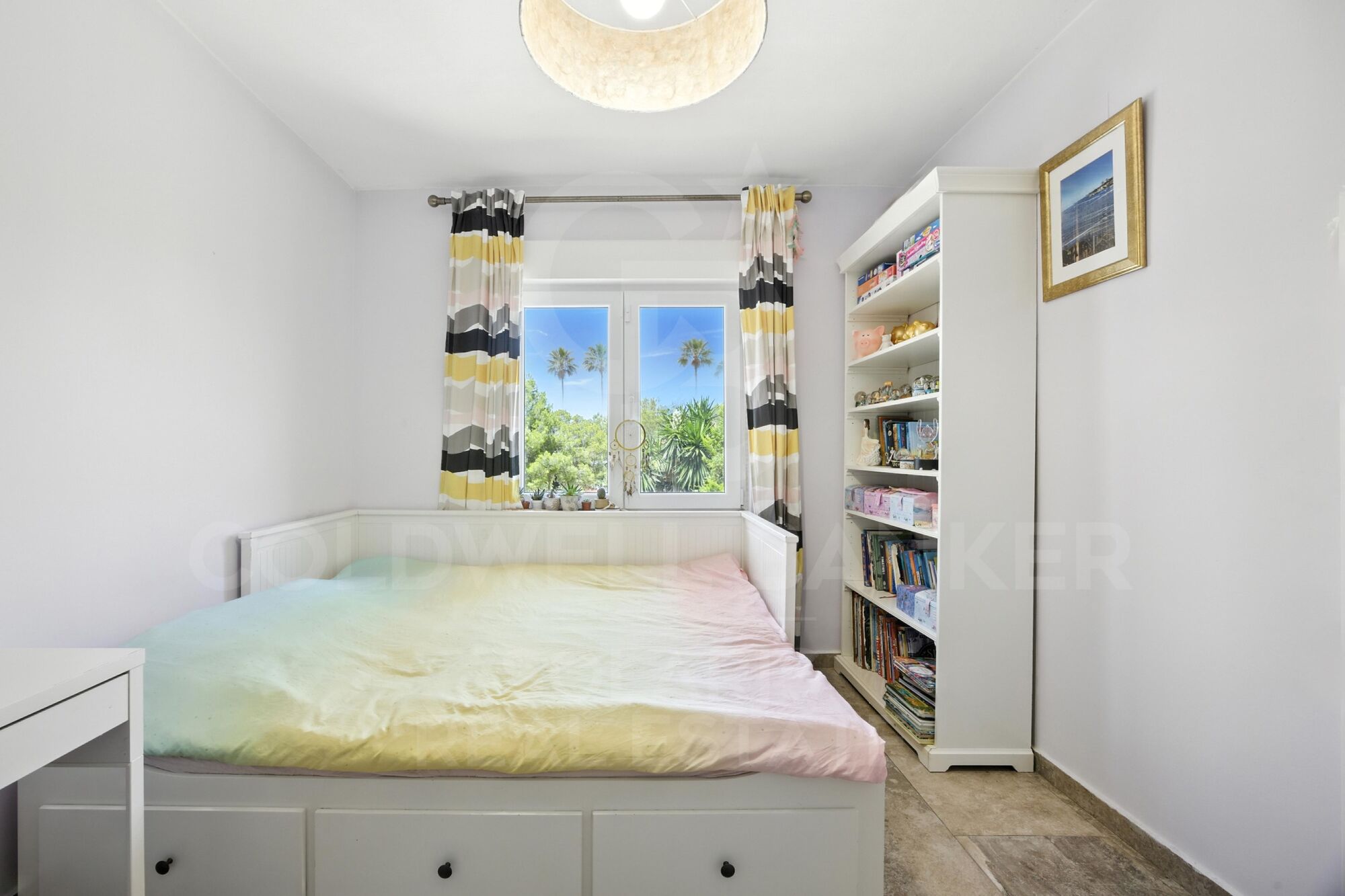 Spacious Renovated Villa with Separate Apartment, Pool, Solar Power & Fruit Garden