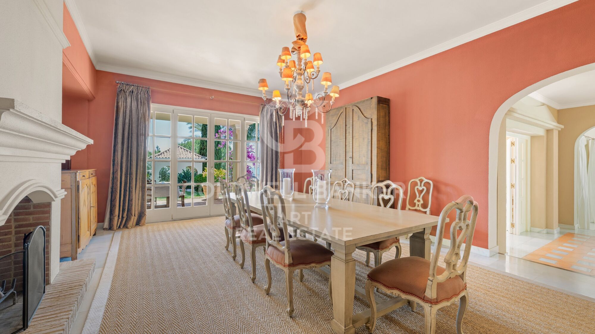 Propriété méditerranéenne exclusive avec vues panoramiques sur la mer et court de tennis privé, El Madroñal, Benahavís