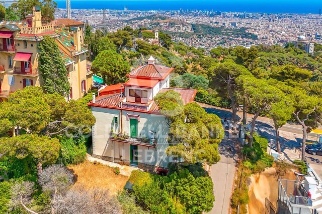 Villa moderniste à vendre dans le quartier du Tibidabo