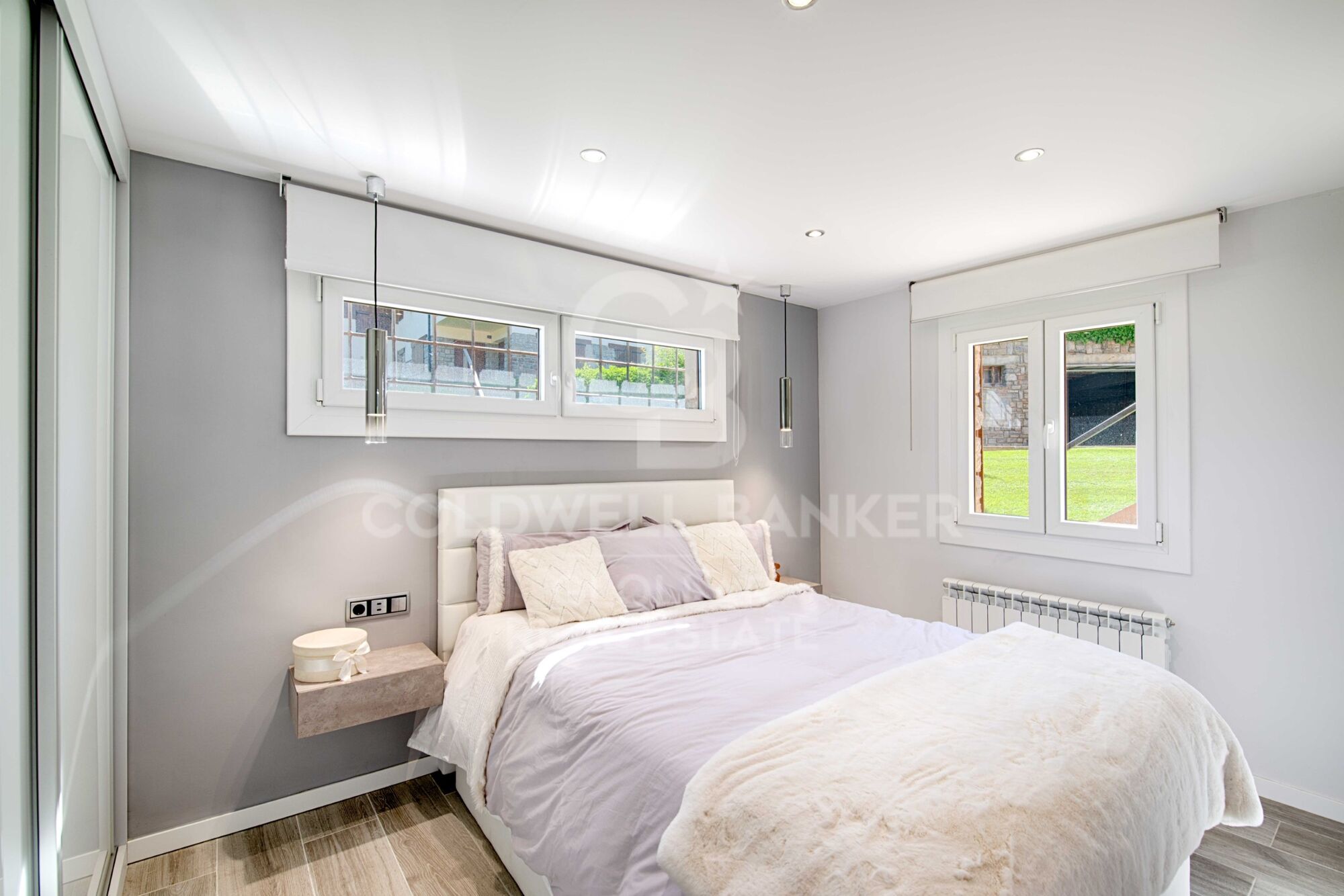 Apartment 3 Bedrooms Sale Alp