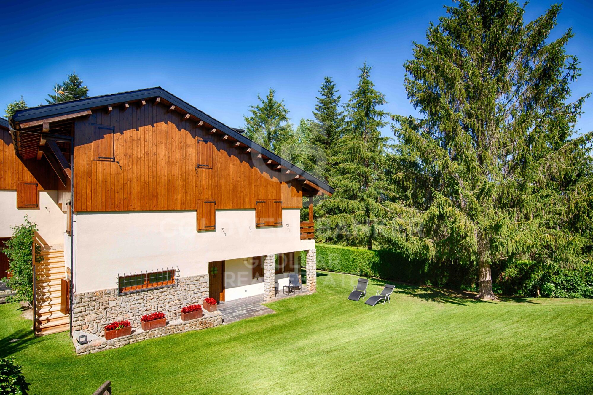 Apartment 3 Bedrooms Sale Alp