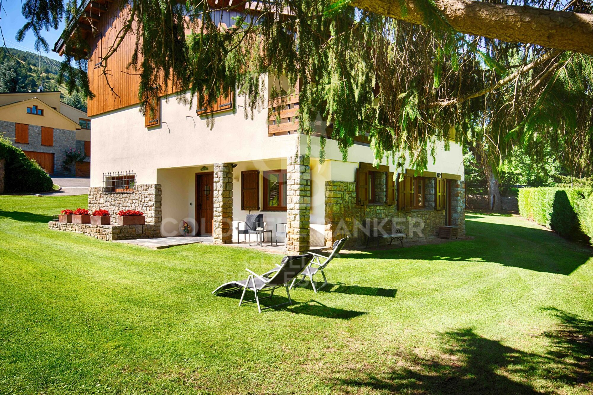 Apartment 3 Bedrooms Sale Alp