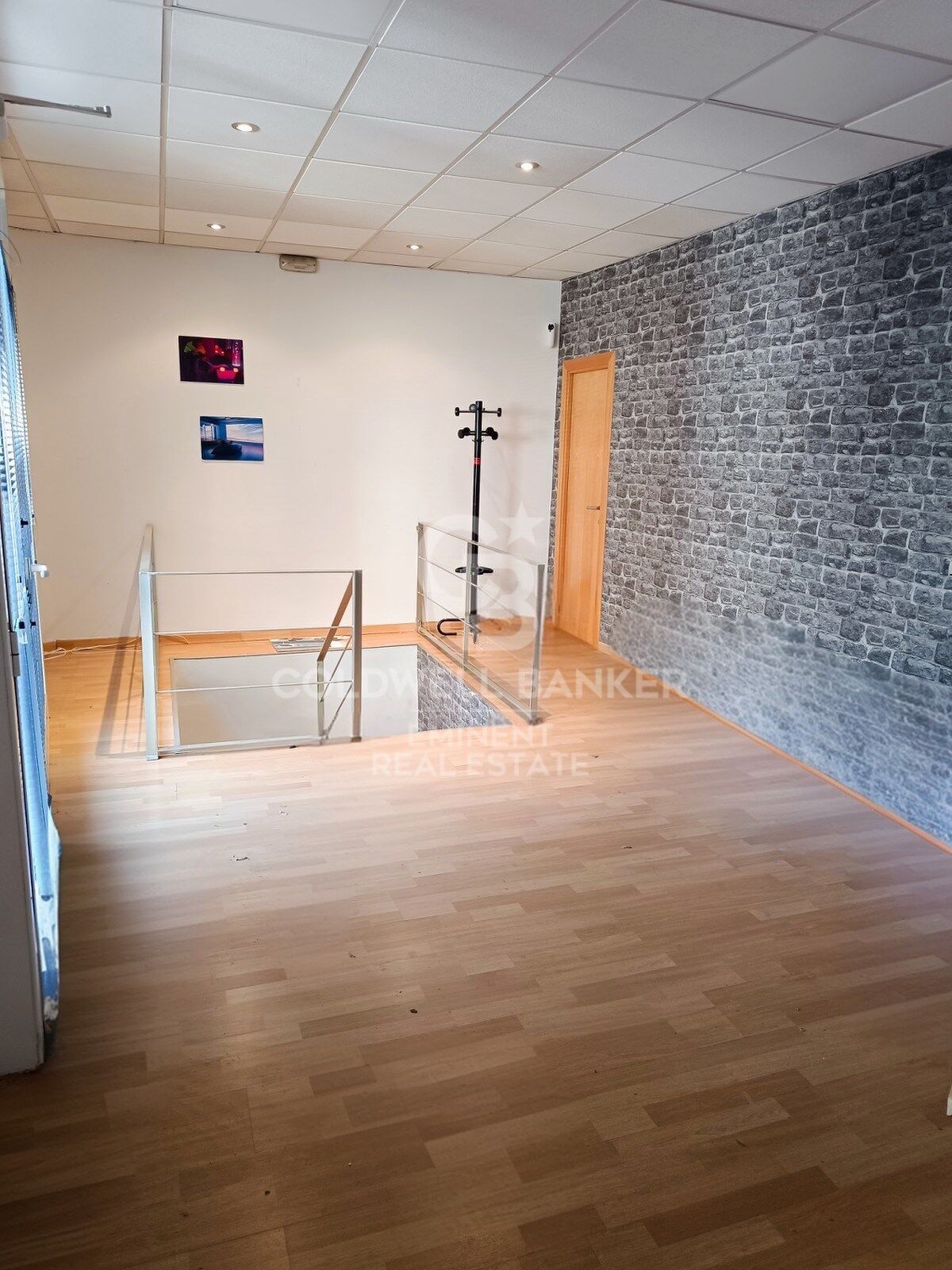 Venta local 3 plantas con opción a vivienda _ Vallcarca Penitents