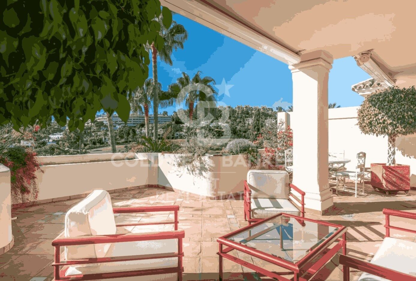 Ático dúplex de lujo en Las Alamandas en una ubicación privilegiada en Golf Valley, Nueva Andalucía, Marbella