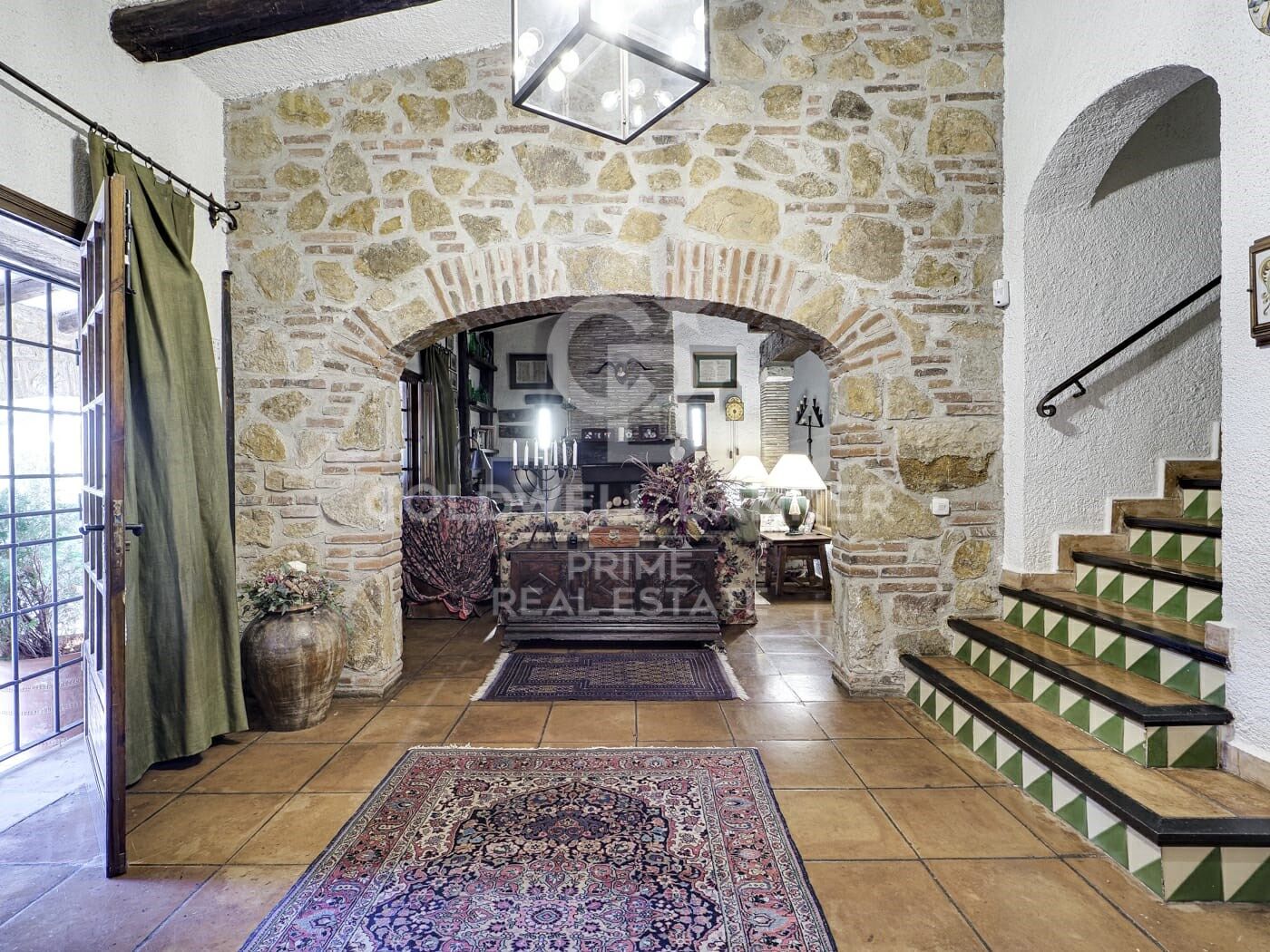 Farm house with pool near PGA Golf