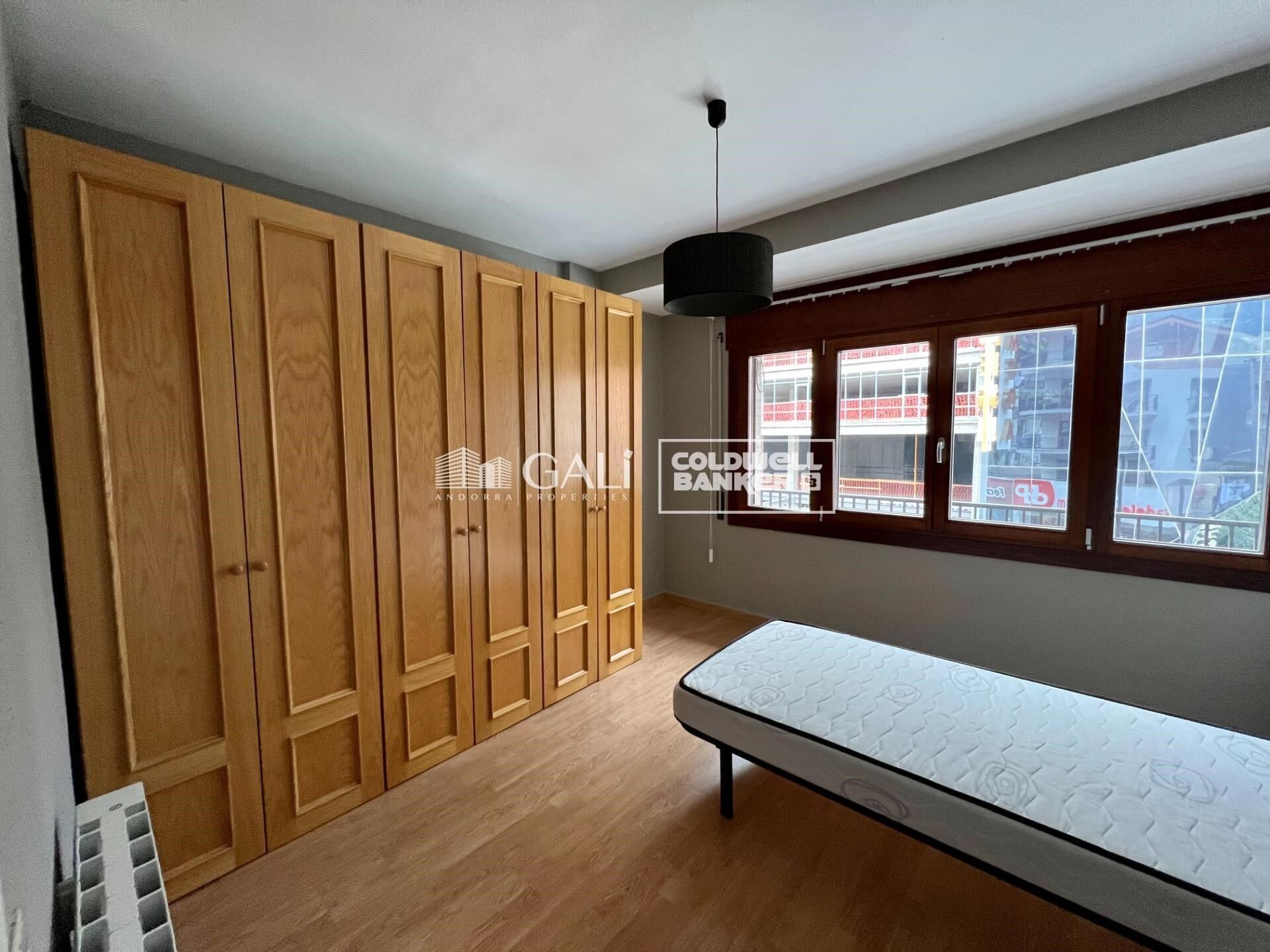 Apartment 4 Bedrooms Sale Andorra la Vella