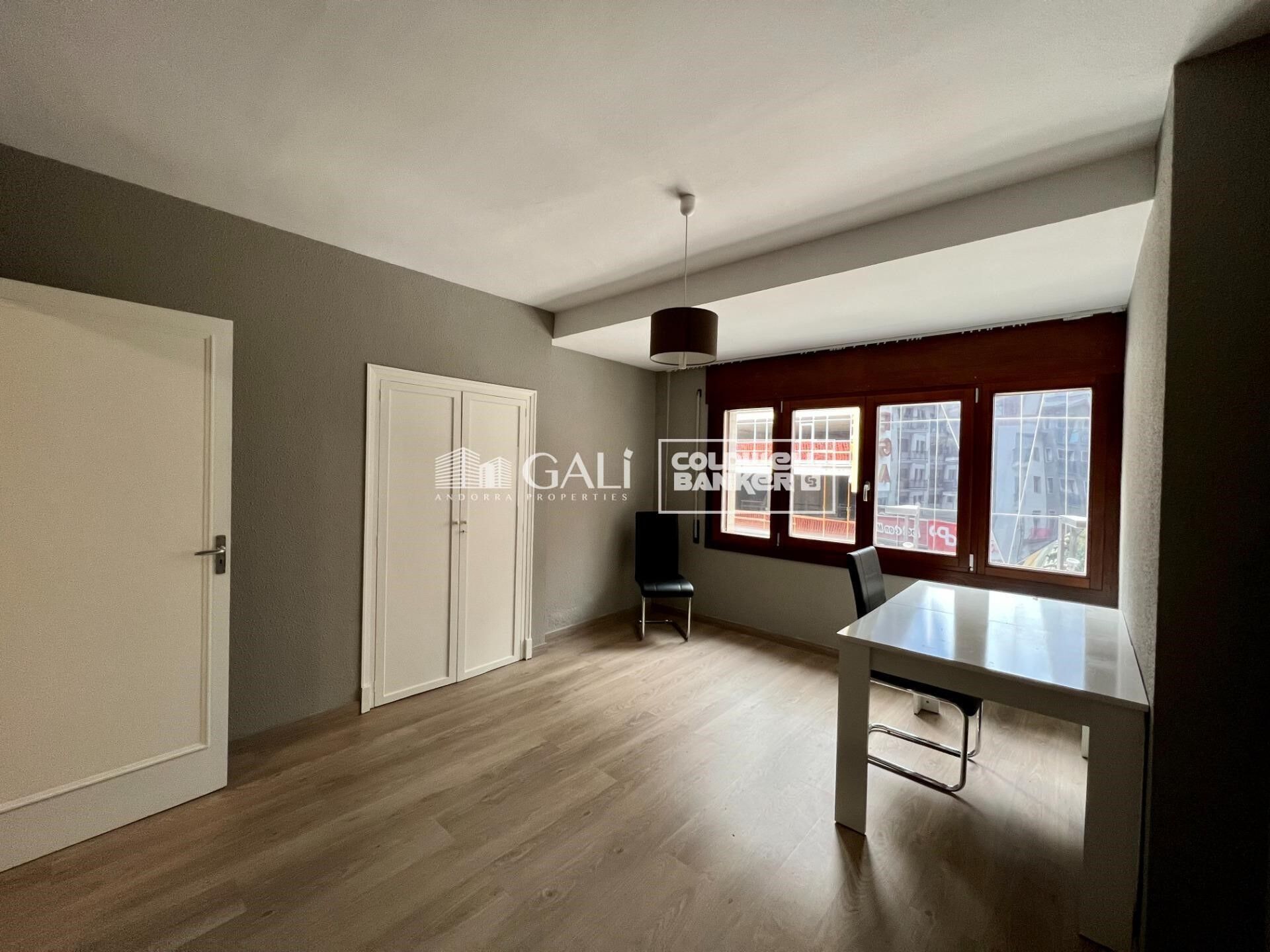 Apartment 4 Bedrooms Sale Andorra la Vella