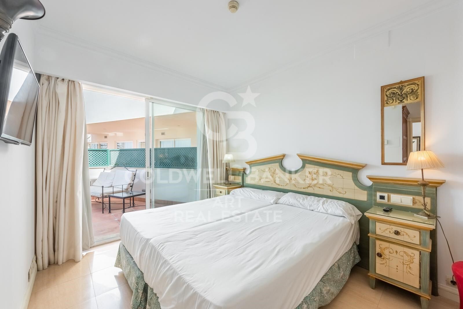 Duplex-Penthouse mit spektakulärer Aussicht in Guadalpín Suites, Marbella Goldene Meile