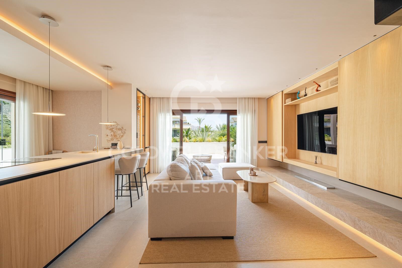 Ático dúplex con estilo en la Milla de Oro de Marbella