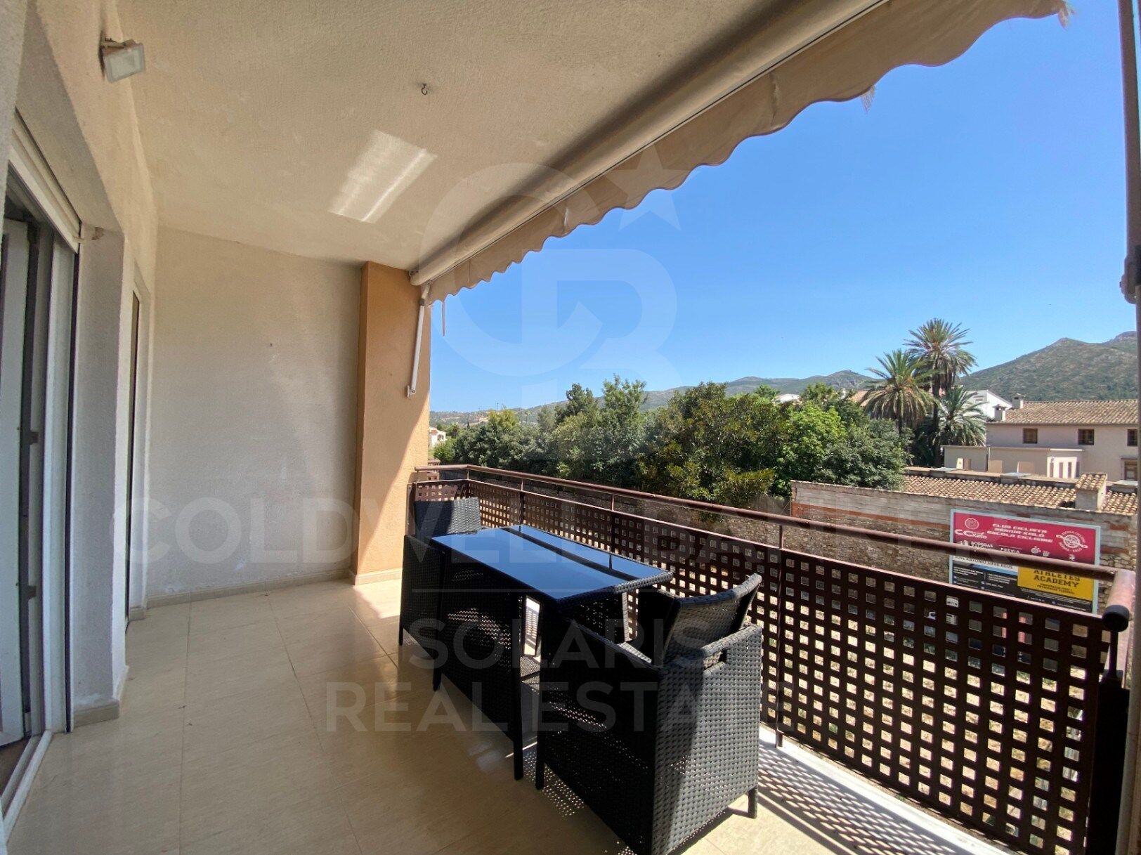 Cozy Apartment with Ample Spaces and Privileged Location in Xaló