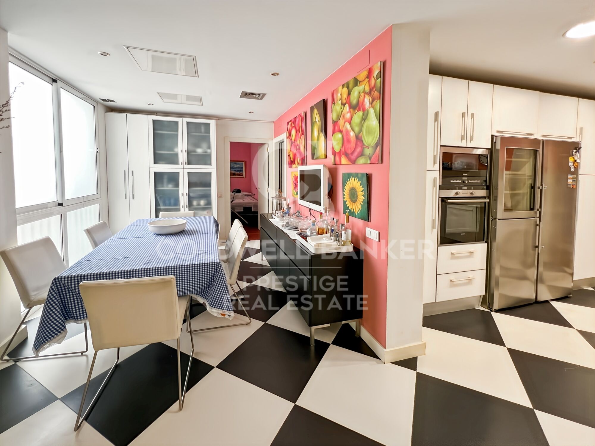 Piso de lujo en venta en Turó Park Barcelona con terraza y vistas a Plaza Wagner
