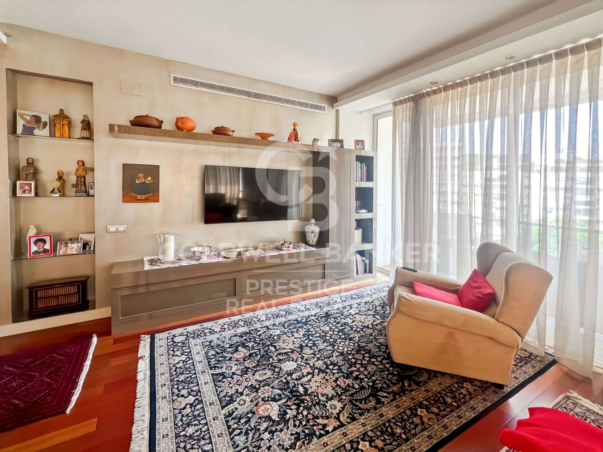 Piso de lujo en venta en Turó Park Barcelona con terraza y vistas a Plaza Wagner