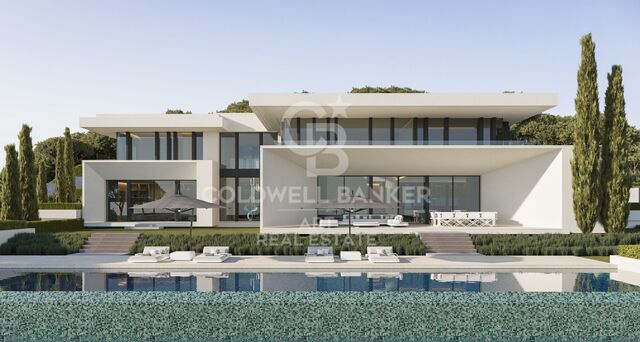 Stunning designer villa in the heart of El Madroñal, with spectacular panoramic views of the Mediterranean Sea