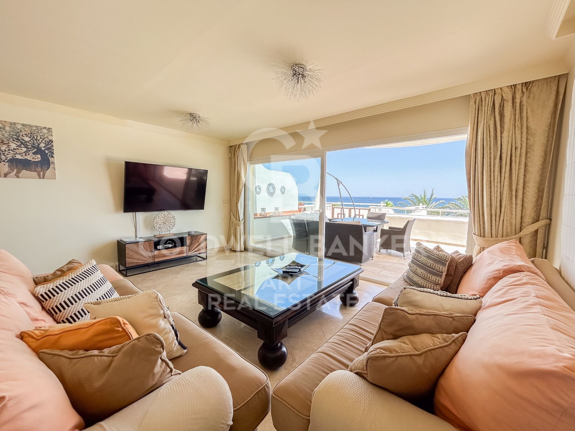 Appartement unique à quelques mètres de la mer à Buenas Noches, Estepona