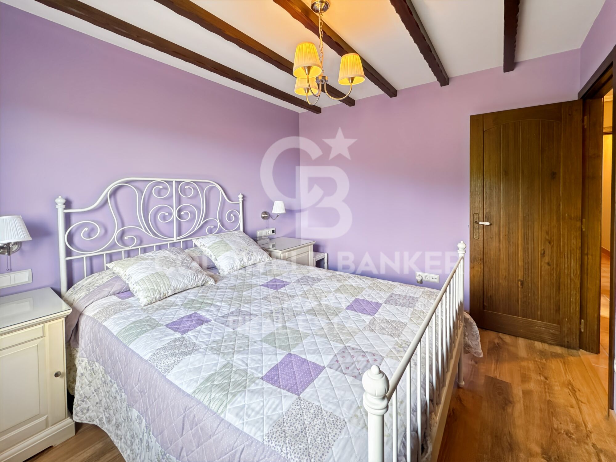 House 5 Bedrooms Triplex Sale Vilarmaior