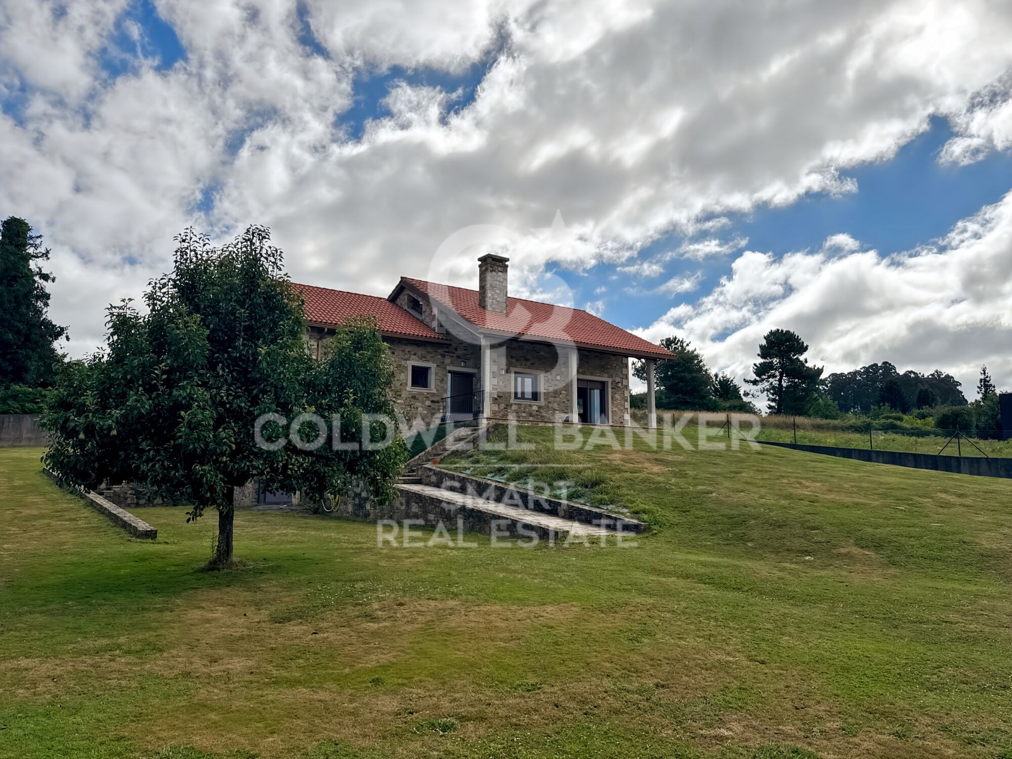 House 5 Bedrooms Triplex Sale Vilarmaior