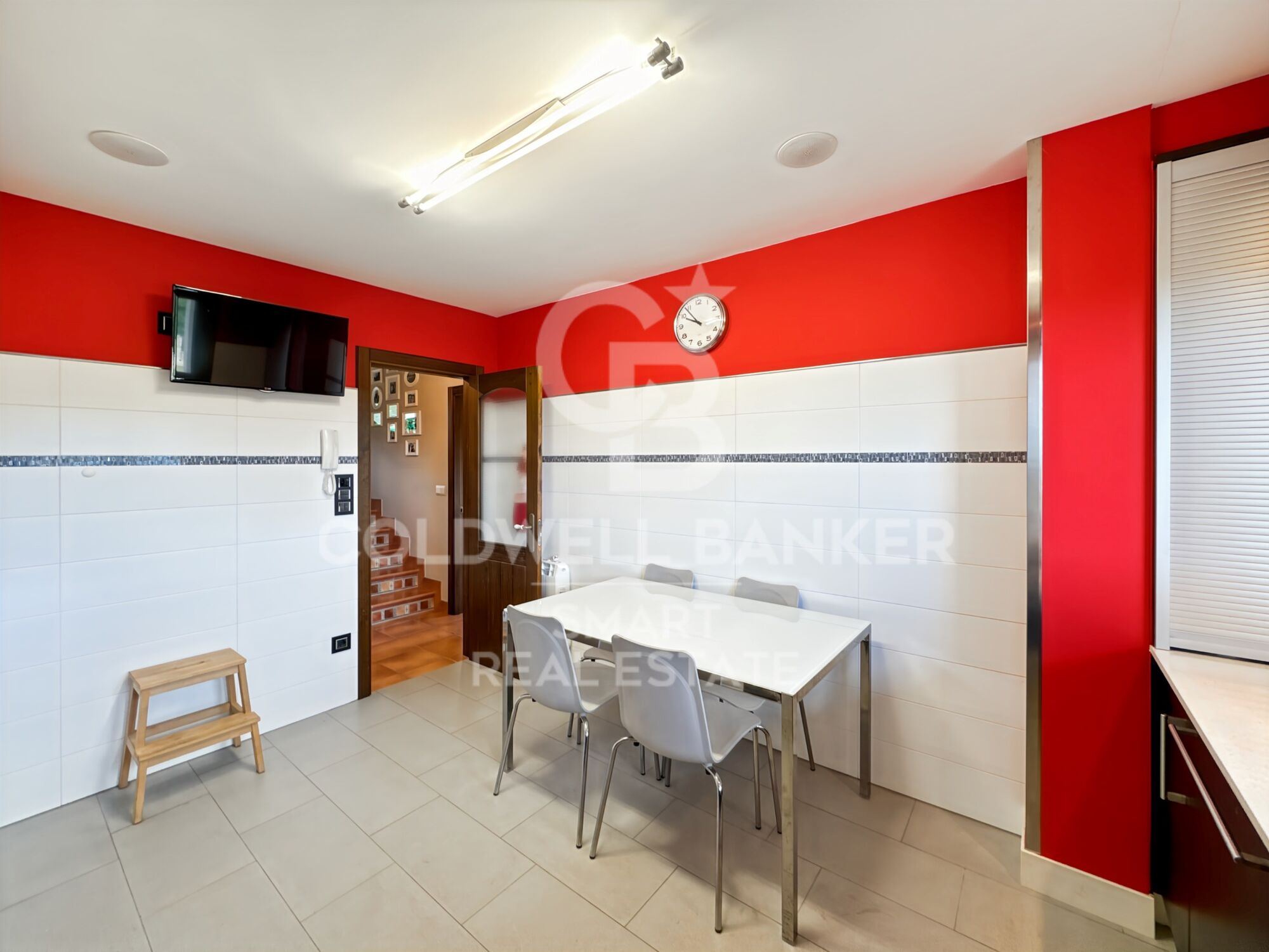 House 5 Bedrooms Triplex Sale Vilarmaior