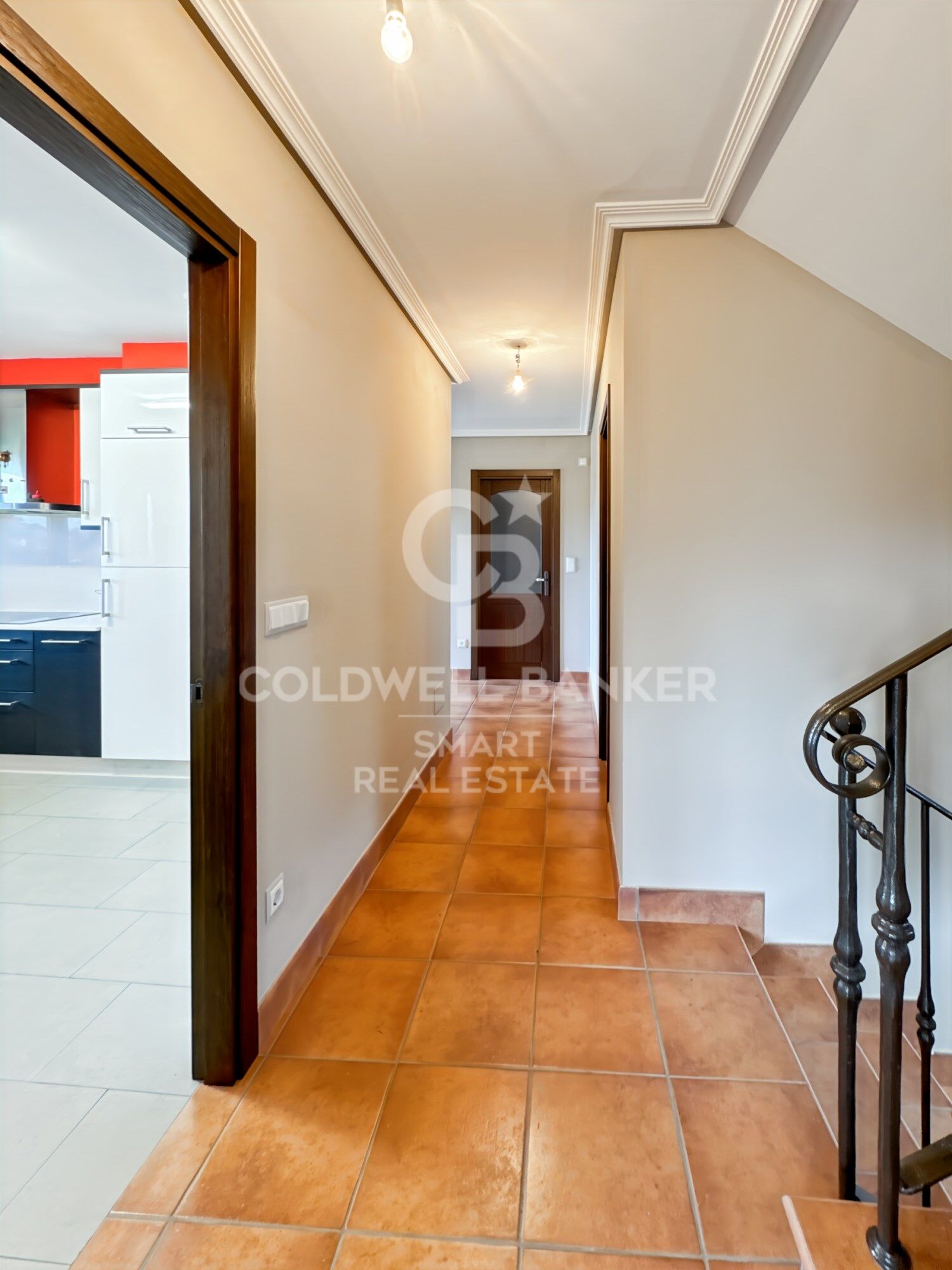 House 5 Bedrooms Triplex Sale Vilarmaior