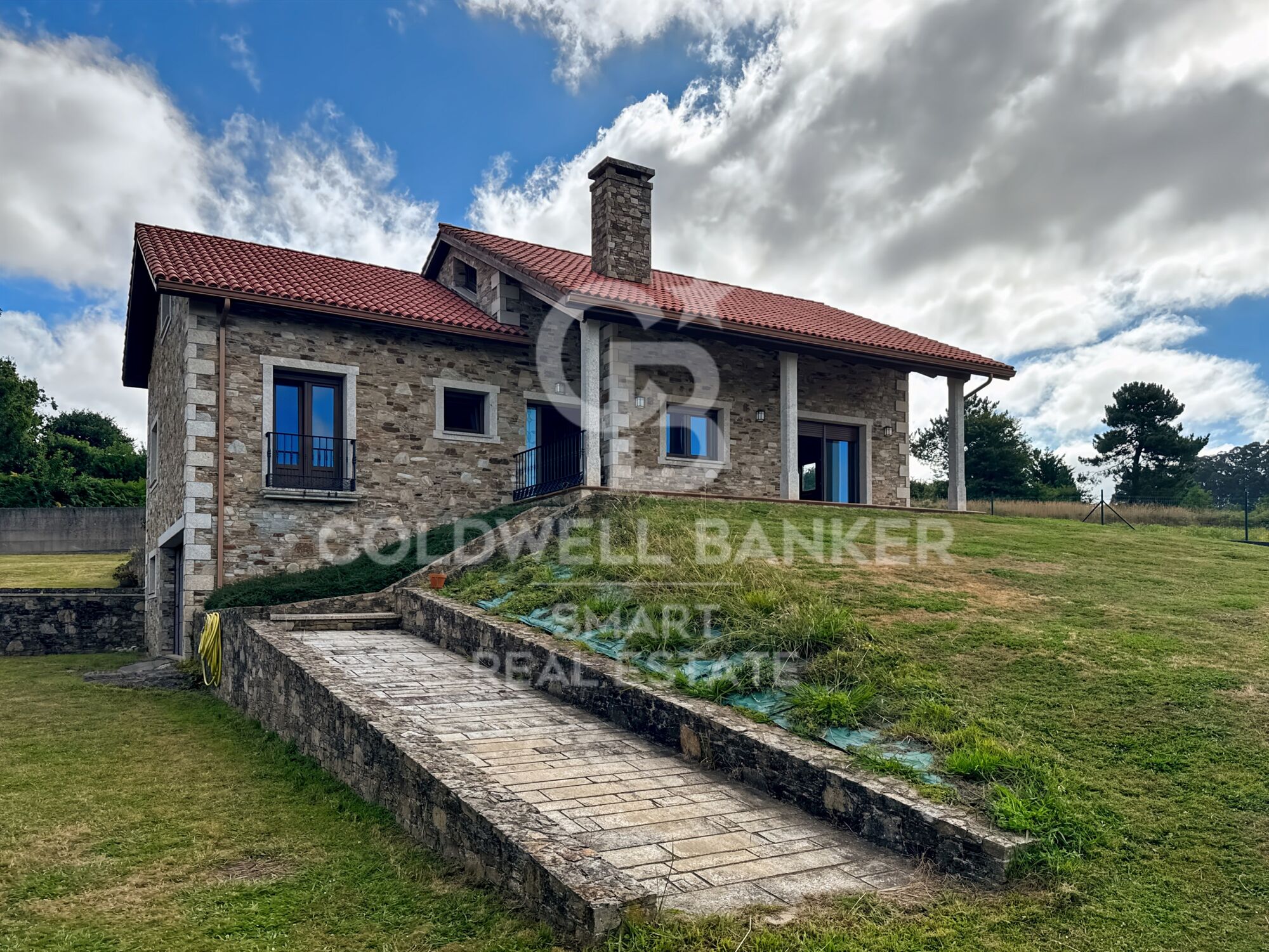 House 5 Bedrooms Triplex Sale Vilarmaior