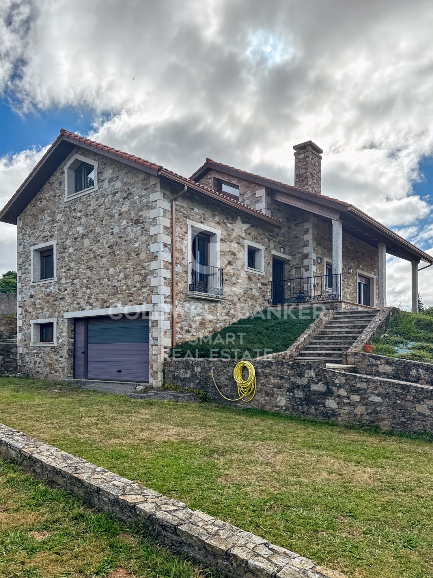 House 5 Bedrooms Triplex Sale Vilarmaior