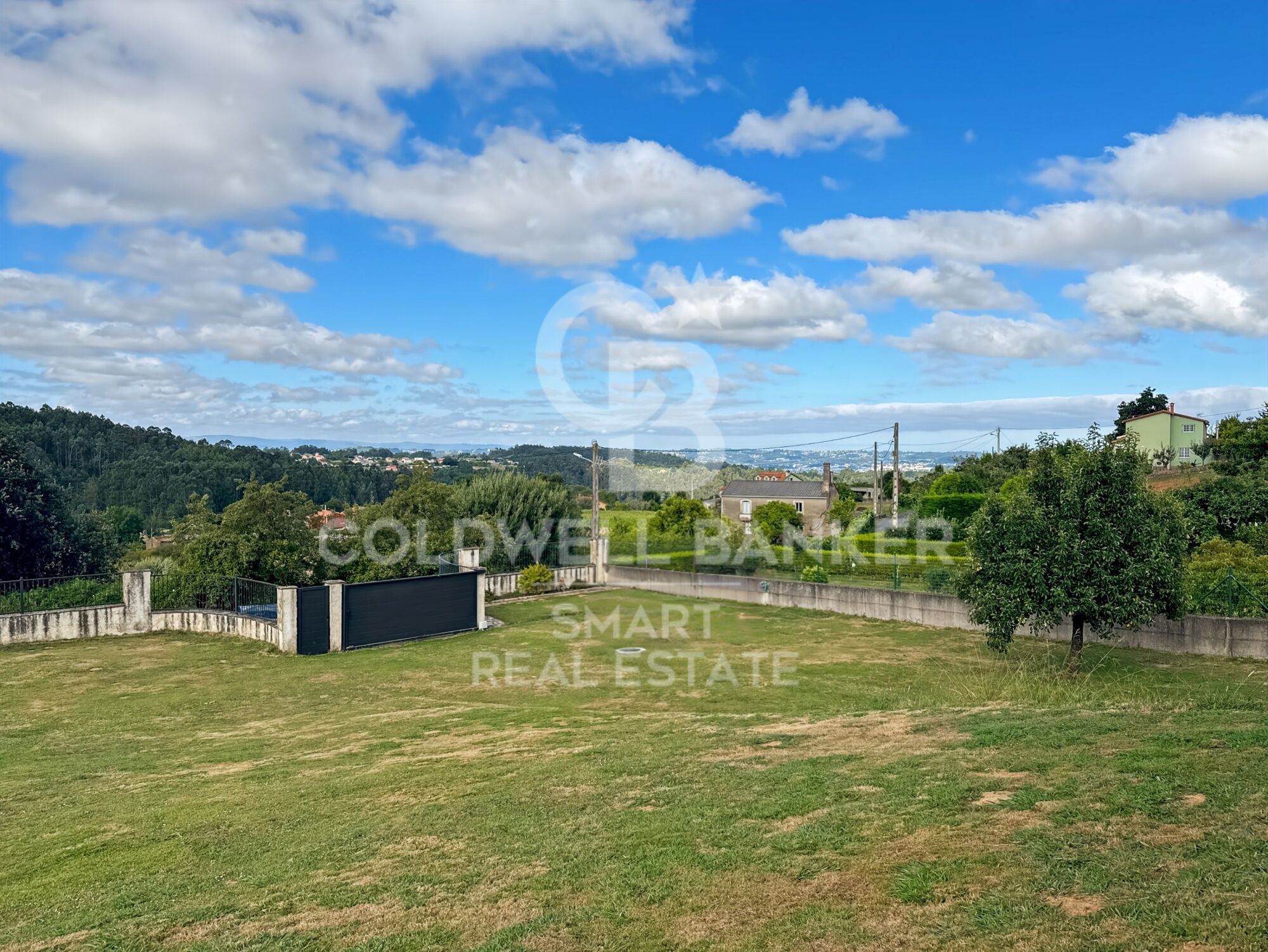 House 5 Bedrooms Triplex Sale Vilarmaior