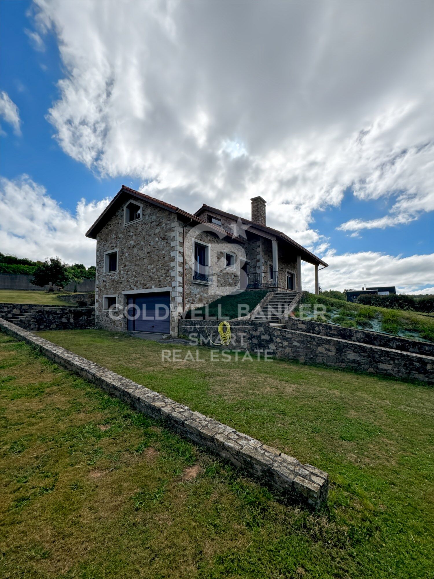 House 5 Bedrooms Triplex Sale Vilarmaior