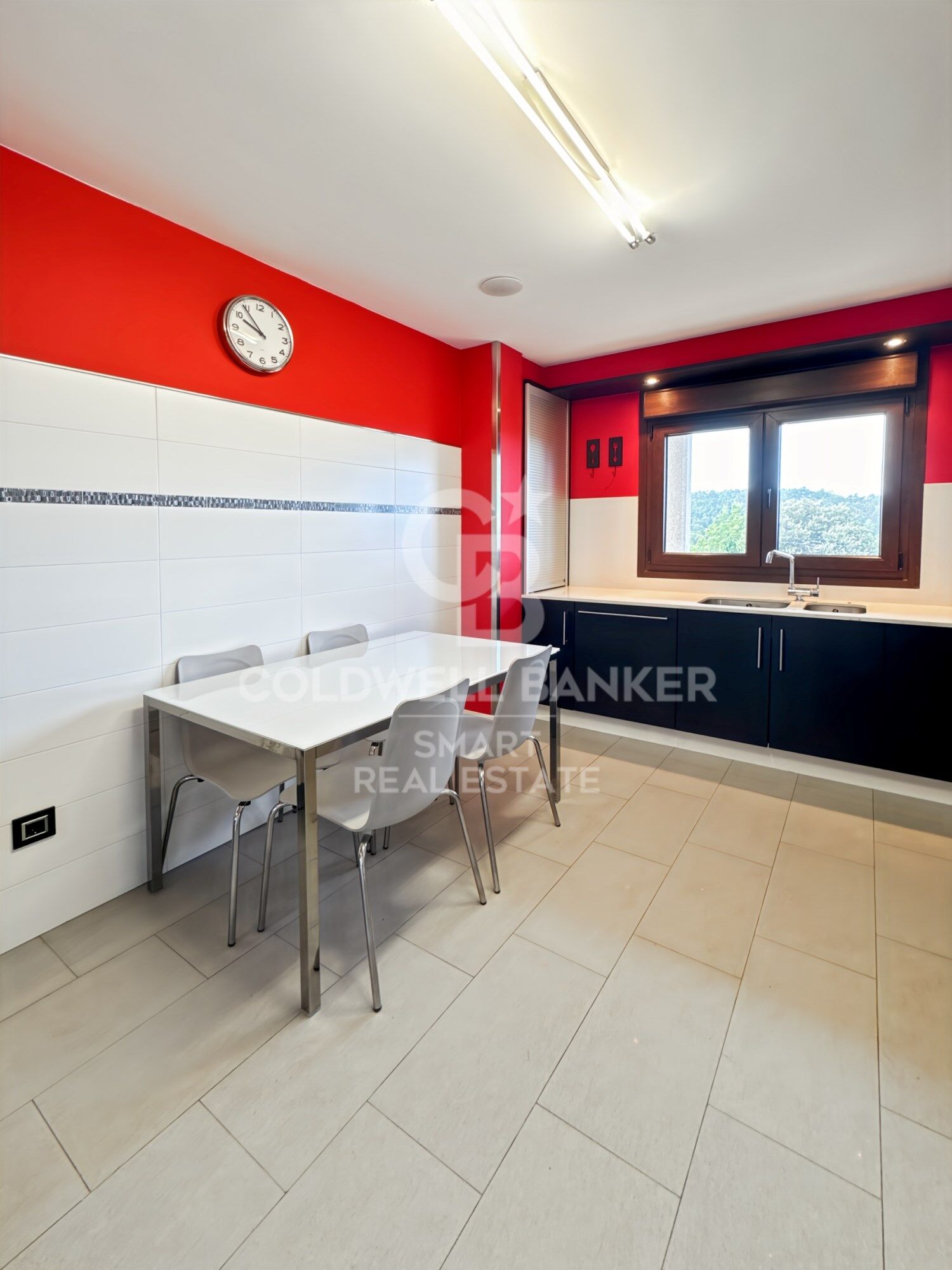 Haus 5 Schlafzimmer, 3 Stockwerke Verkauf Vilarmaior