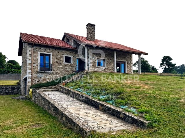 House 5 Bedrooms Triplex Sale Vilarmaior