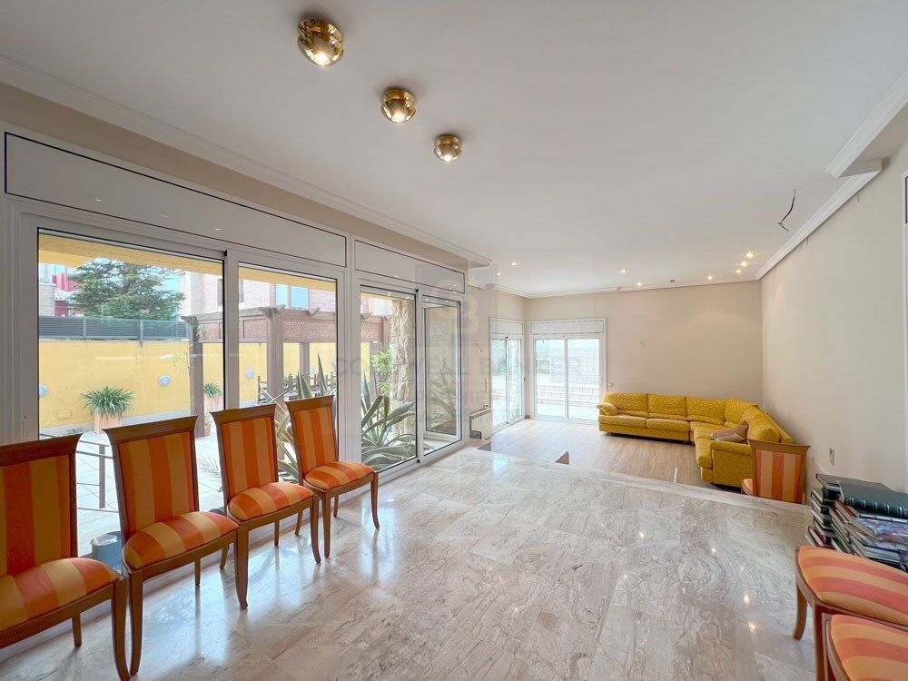 Detached house with plot in Valls